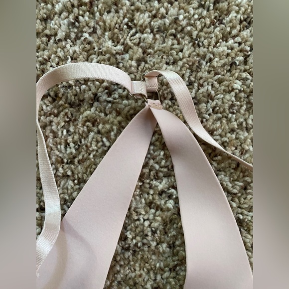 Vince Camuto racerback front clasp 36C Light Pink underwire Bra - Picture 5 of 7